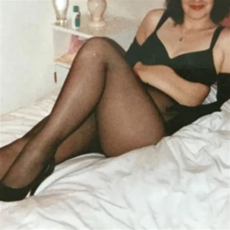 Pantyhose Slut Nipple Play Shemale Escort Amateur Porn Feat Lisablacknylons Xhamster