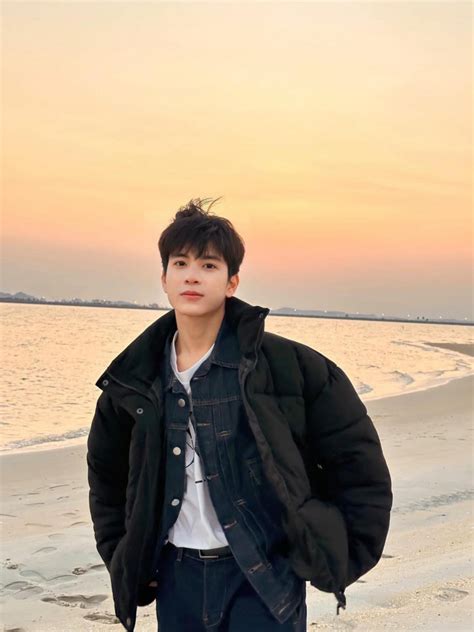 Hot Boy T I Ch Nh Ng N H Ng N I Ti Ng Ch Sau M T M Profile Kh Ng V Ngo I N Tim Fan N