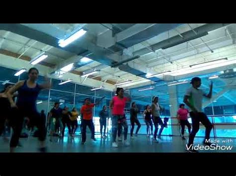 La Chica Del Bikini Azul Youtube