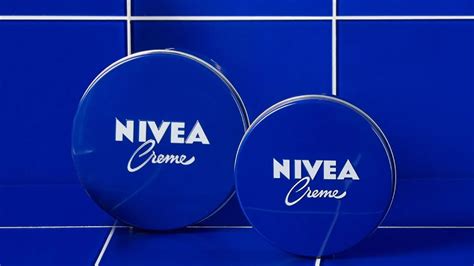 10 usos de la crema Nivea de lata azul que desconocías Belleza