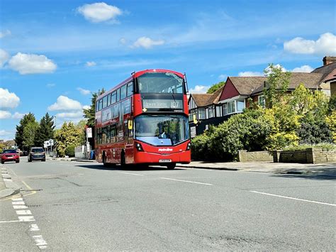 Lk Eom Metroline Vwh Volvo B Lh Wright Eclipse Gemini Flickr