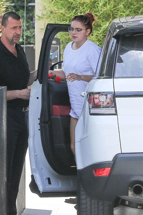 Ariel Winter Is Practically Naked During Lunch Date With Boyfriend Levi