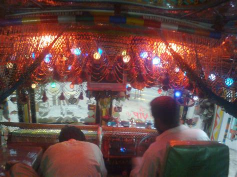 W11 The Most Famous Bus Of Karachi