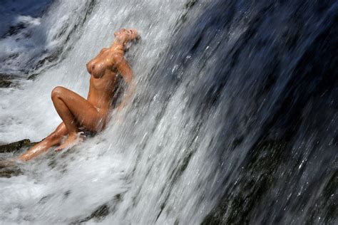 Fantastic Babe Poses Sensually Next To A Waterfall 10 Photos