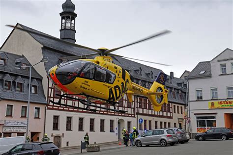 Rettungshubschrauber In Lichtenstein Im Einsatz Simson Fahrer Bei