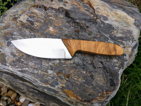 Beautiful Custom Wooden Knife Handle Build – Medway Makers