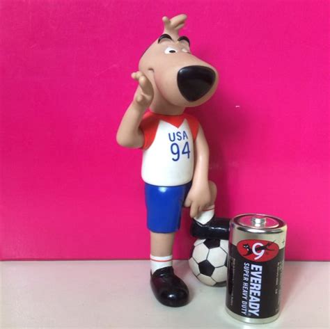 Vintage 1994 Fifa Usa Soccer World Cup Mascot Striker The Dog Figure