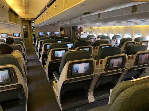 Cathay Pacific Premium Economy 777