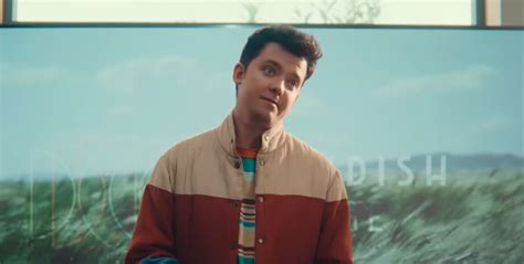 La extraña película que protagonizó Asa Butterfield antes del final de Sex Education VADER