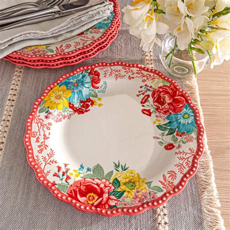 These Pioneer Woman Plates Are on Sale, Starting Under $5