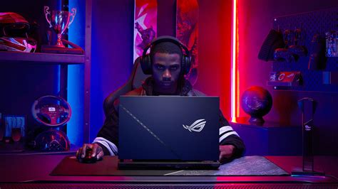 Представлен ASUS ROG Strix SCAR 17 X3D на базе AMD Ryzen 9 7945HX3D ...