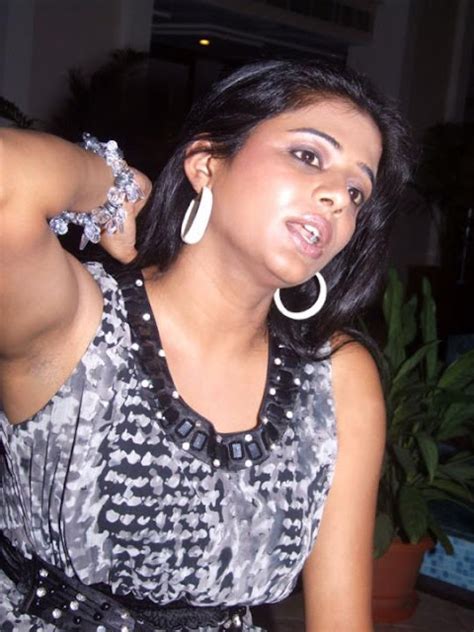South Indian Actress Priyamani Actress Hot Photos South Indian Actress Priyamani Actress Images