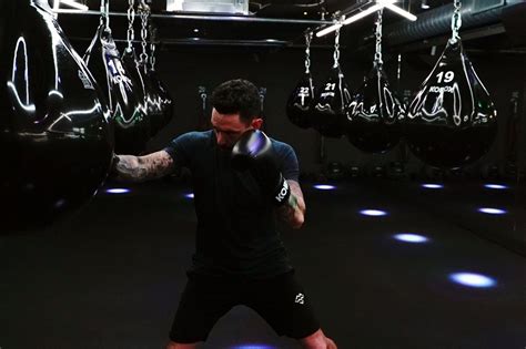 Compression Shirts 101: What They Do and Why You Might Need One — MEN'S