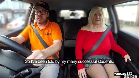 English BBW In Lingerie Fucks In Car Before Cumshot XNXX