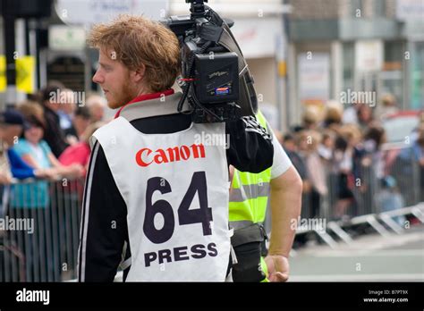 Behind The Lens: Mastering The Action - 5 Essential Steps To Becoming A Sports Cameraman