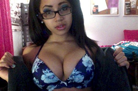 Sexy Ass Chick ShesFreaky