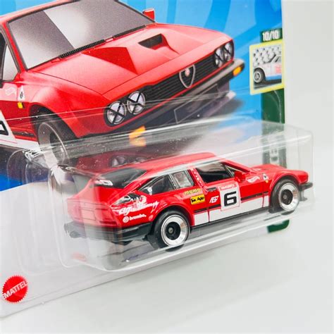 Alfa Romeo GTV Hot Wheels Scale Car Retro Racers Edition Miniature Legendary Rally