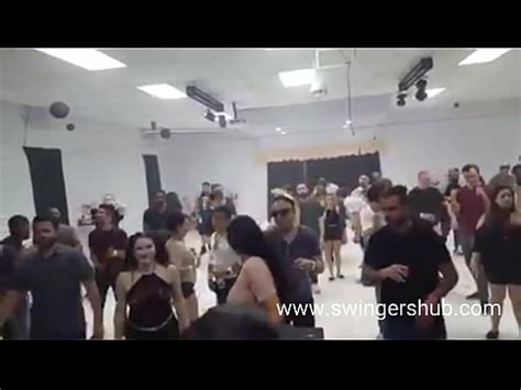 Esposa Caliente Quiere Fiesta XVIDEOS