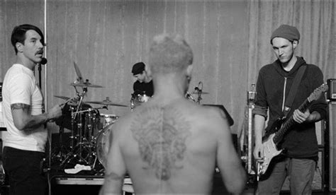 Red Hot Chili Peppers Brasil Chad Smith fala sobre as gravações do novo álbum do Red Hot Chili