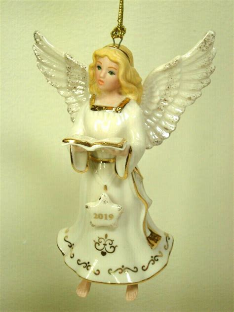 LENOX HOLIDAY CHRISTMAS ORNAMENT 2019 ANNUAL ANGEL S HEAVENLY SONG NIB