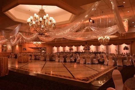 Petruzzellos Banquet Hall Banquet Halls Troy Mi Weddingwire