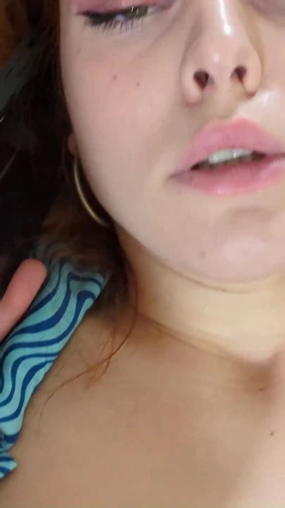 Jaw Dropping Moment From I Fuck My Russian Girlfriend While She S Talking On The Phone And Cum
