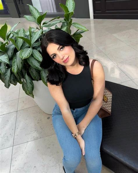 Tiana Destinee Hot Instagram Model Biography Age Height Net Worth Boyfriend Pics