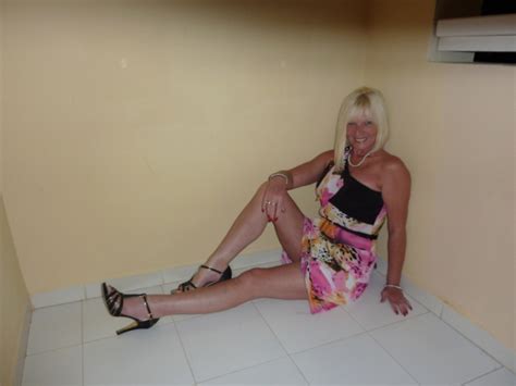 Shell From Guildford Is A Local Granny Looking For Casual Sex Dirty Granny