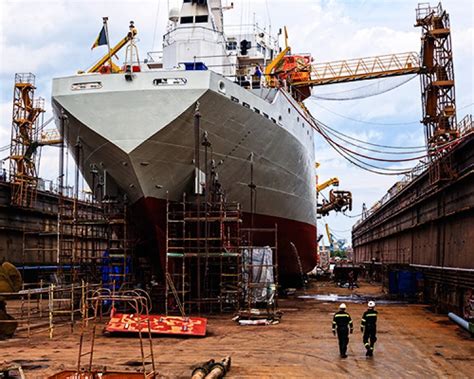 Tecnólogo Em Construção Naval - CONSTRUÇÃO NAVAL Competência LA Educação LA'Certificação por ...
