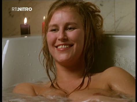 Alarm für Cobra 11 Autobahnpolizei Bomben bei Kilometer 92 nude pics seite 1