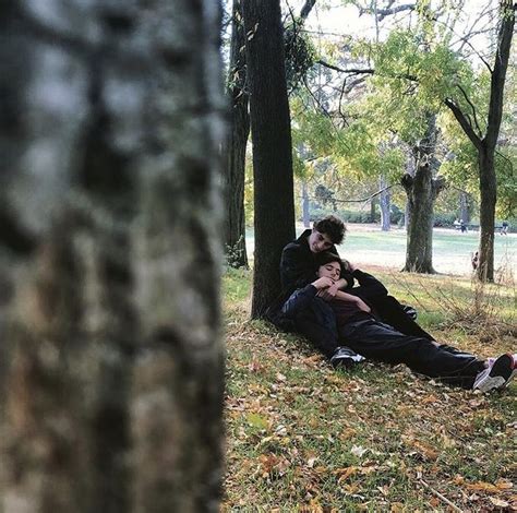 Pin By Elaina On Noah Hale France Cute Gay Couples Gay Cuddles