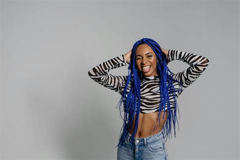 7 Mind-Blowing Secrets About the Levi's Gia Duddy Video - o7y9f81