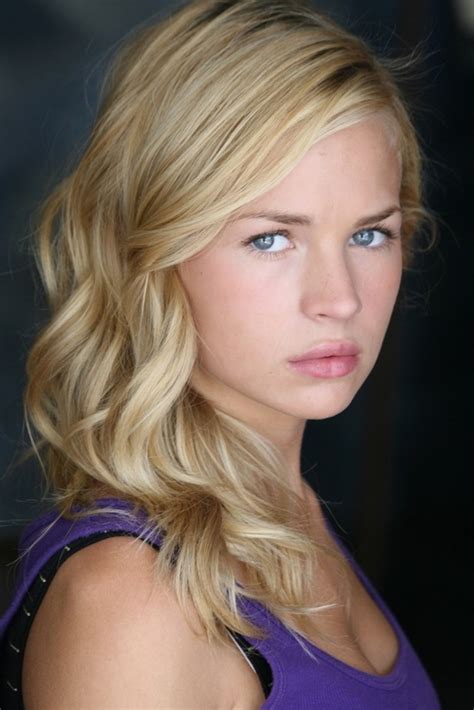 Naked Britt Robertson Added 07 19 2016 By