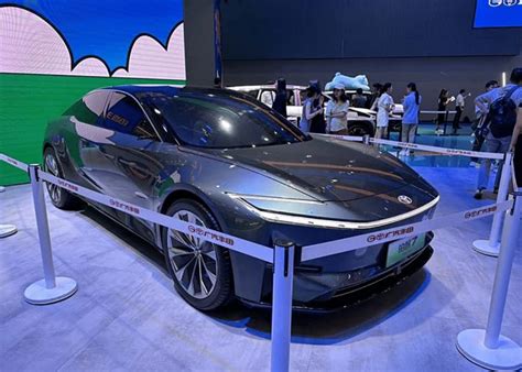 Mobil Konsep Toyota Bz7 Mulai Tebar Pesona Di Cina Avoltaid