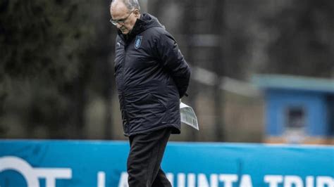 Una Nueva Locura Marcelo Bielsa Convoc A Un Jugador Amateur A La