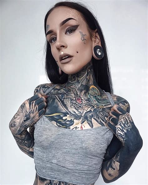 Hot Tattoos Pretty Tattoos Beautiful Tattoos Girl Tattoos Tattoos For Women Tattoo Girls