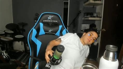 Latina Farts Video Thisvid