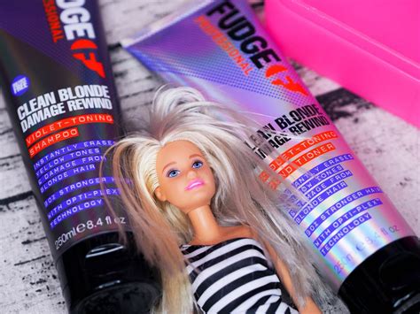 Fudge Clean Blonde Damage Rewind Violet Toning Shampoo And Conditioner Beauty Geek Uk