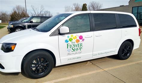 Professional Printing and Shipping at the Cedar Rapids UPS Store 30