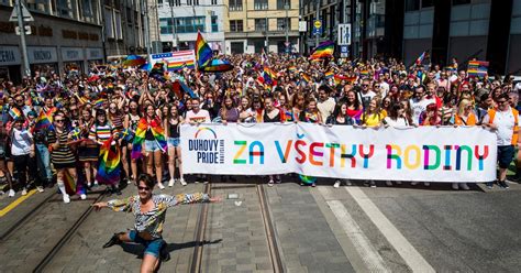Deux hommes tués par balles dans un bar gay en Slovaquie