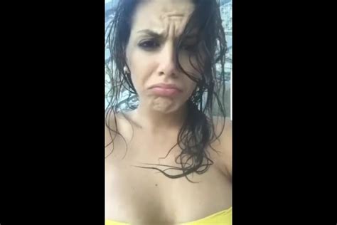Antonellla In Spiaggia In Bikini Selfie Solopornoitaliani