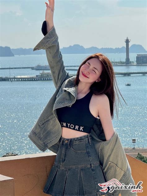 45 Ảnh Hòa Minzy Sexy Mặc Bikini Lộ Hàng Siêu Đã Mắt