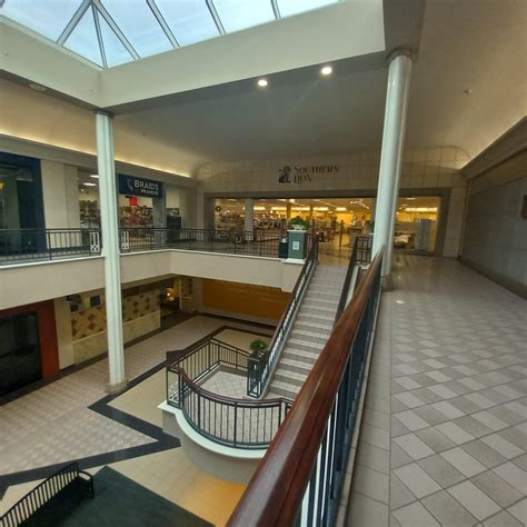 Carolina Place Mall Stores 2