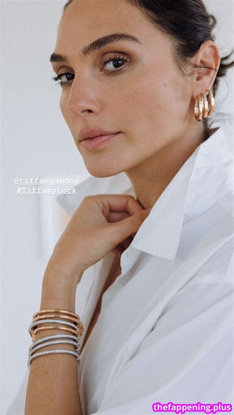 Gal Gadot Gal Gadot Https Inked Hriss Skarletgalgadot Nude OnlyFans Photo 468 The