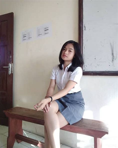 N1 0014 Siswi Sekolah Cewe Sma Cantik Manis Imut Sexy Pakaian Gadis Model Pakaian Remaja