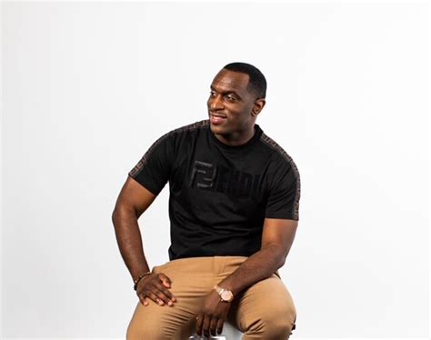 Zario Drops Hot New Record She Don T Know Love Listen GRIND Magazine