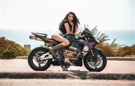 Wallpaper girl Honda bike brunette CBR RR R for mobile and desktop section мотоциклы