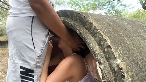 Unvergesslicher moment aus Mein latina stiefschwester mit dickem arsch lässt das handtuch vor