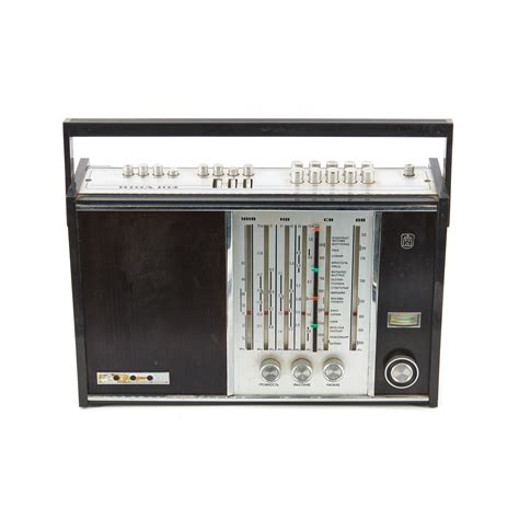 Радиоприемник Рига в аренду - прокат исторической техники для съемок в ...