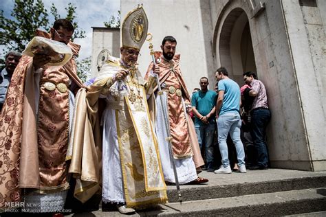 Mehr News Agency Easter Celebrated In Tehrans Cathedral